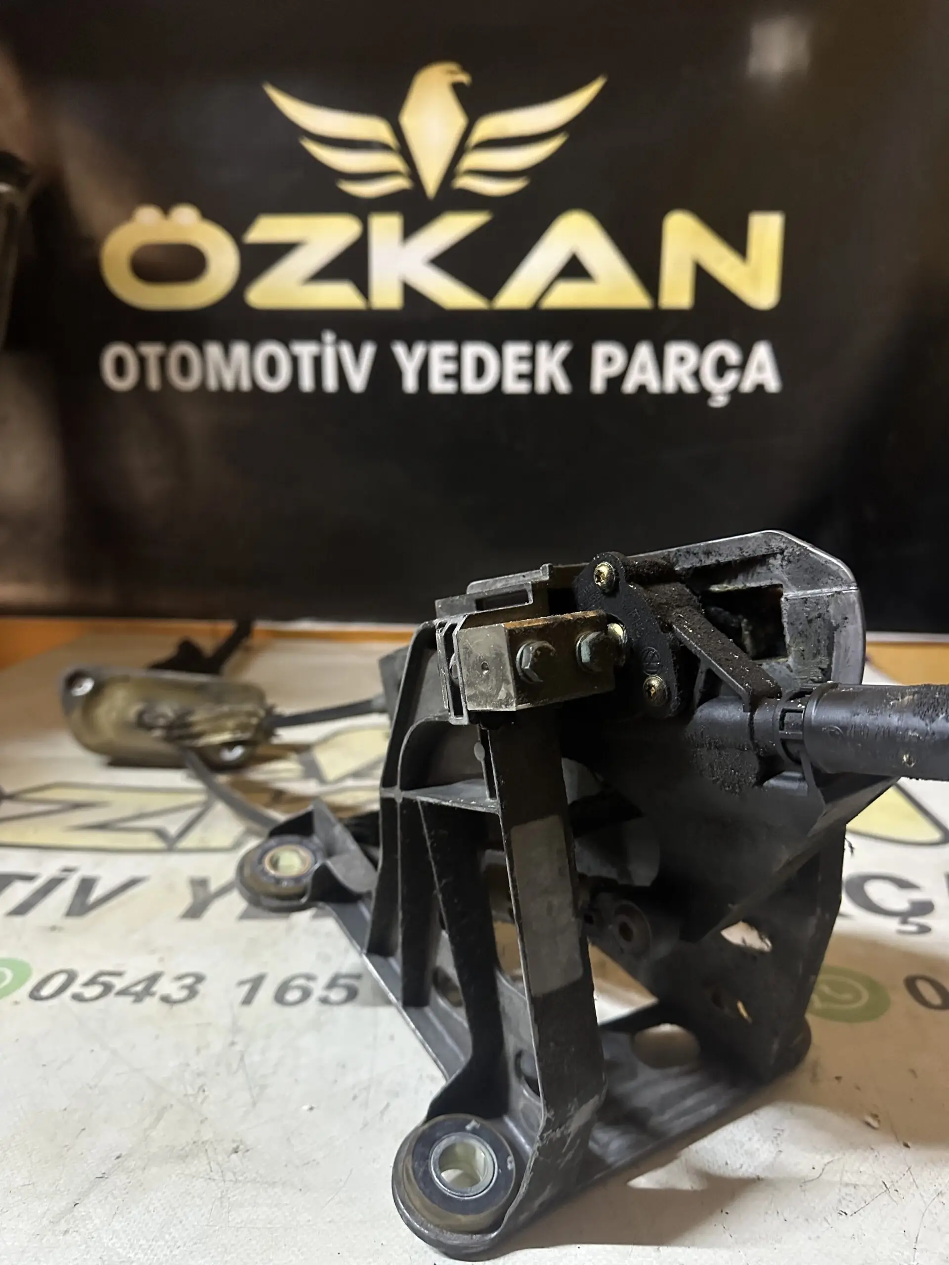 VW Transporter Vites Kulesi Mekanizması 7H0711116 , 7H0 711 116