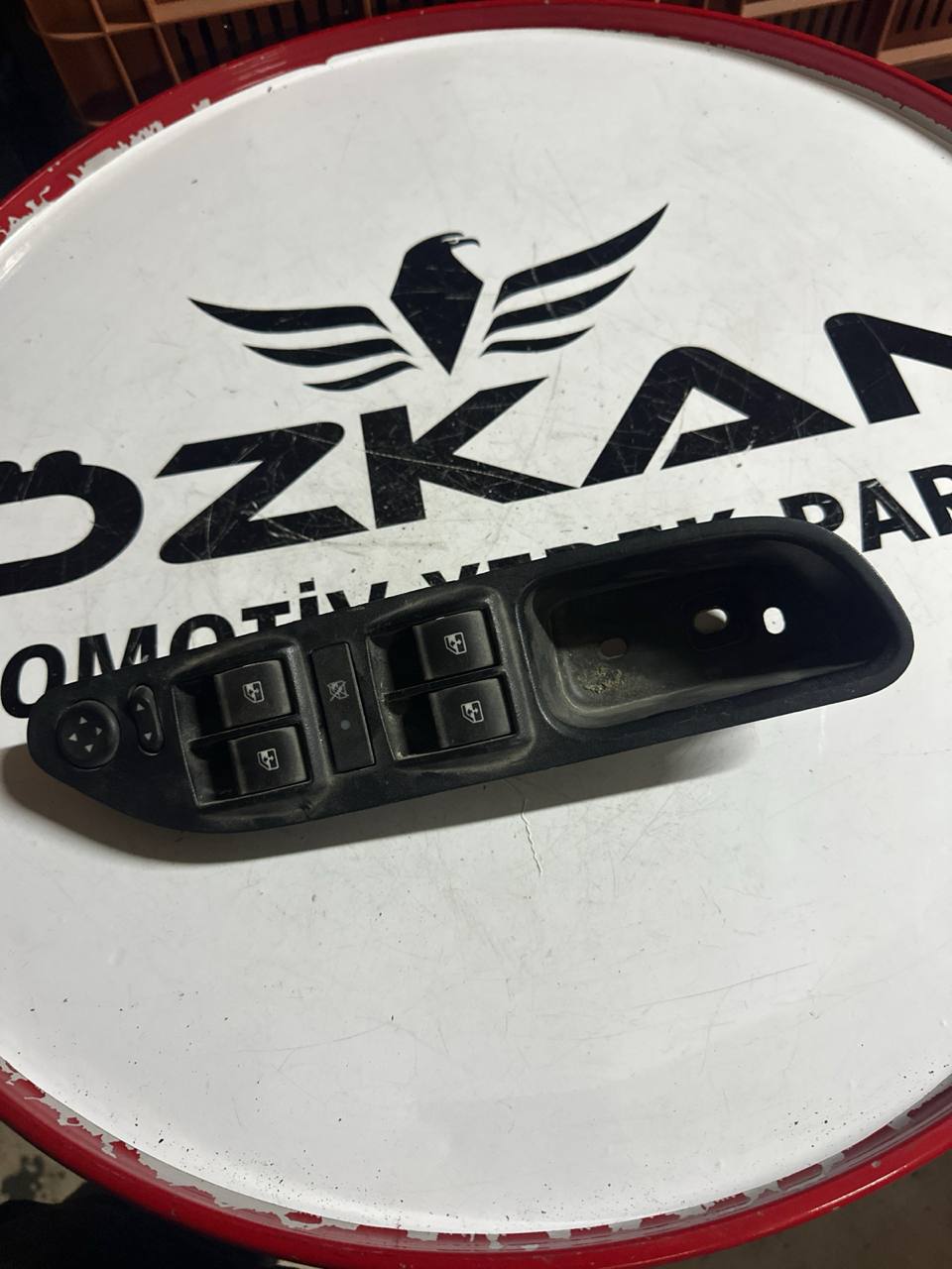 Fiat Egea Cam Kontrol Düğmeleri ve Dikiz Ayna Ayar Çerçevesi (OEM: 735604302)
