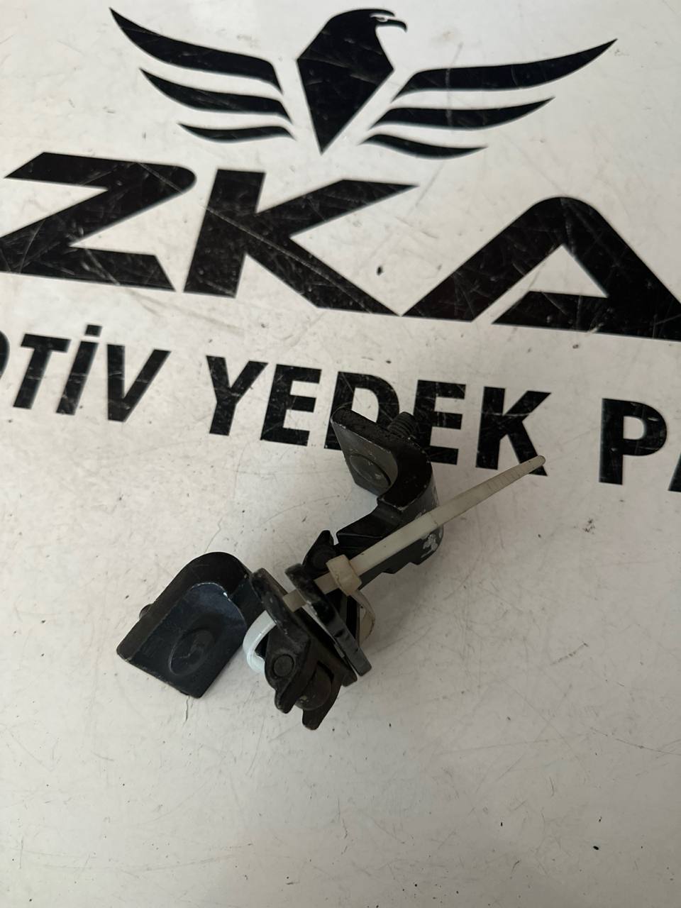 Seat Leon MK2 Bagaj Menteşesi Sağ ve Sol Uyumlu (OEM: 1P0827301)